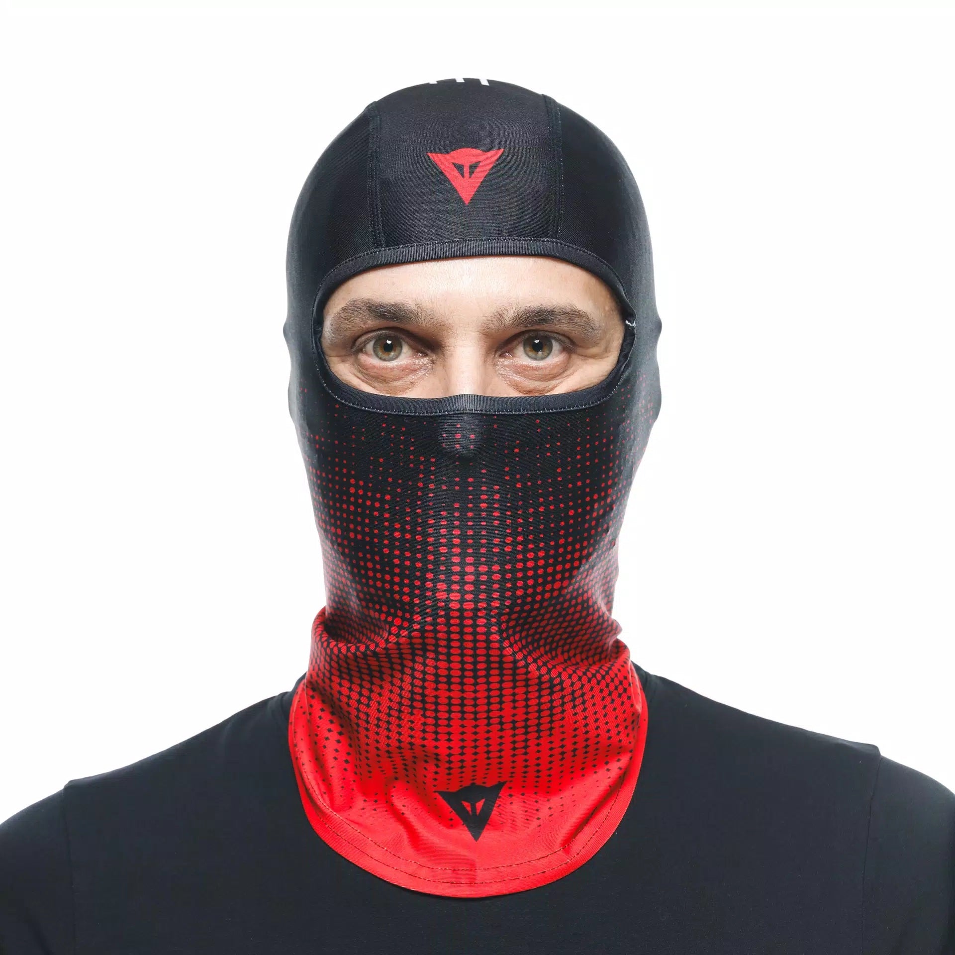 Dainese Storm Hood Negro/Rojo con logotipo Dainese | 201910000681L001