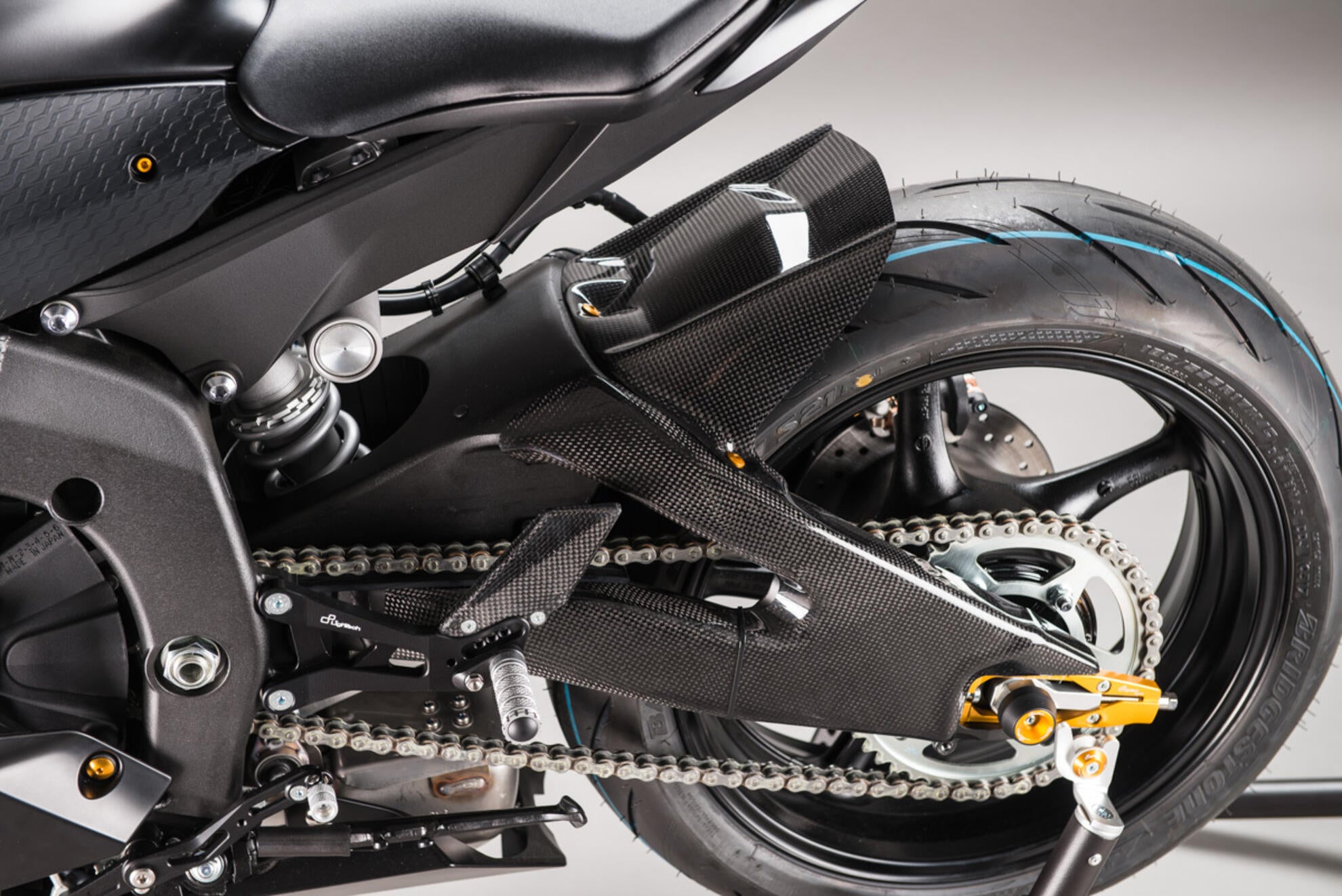 Hinterer Kotflügel Carbon LighTech Yamaha YZF-R6 RJ11, RJ15, RJ27 (06-25) CARY9920