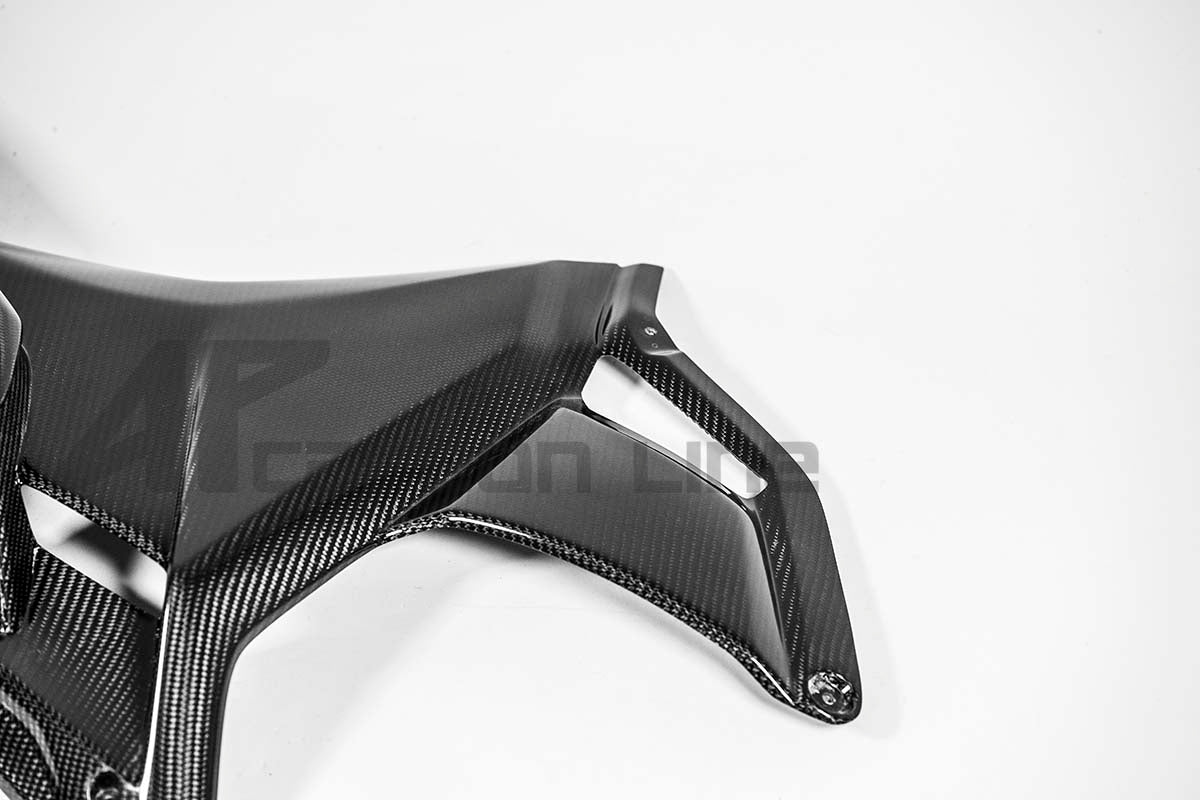 Side part on the right 200g AP carbon line Aprilia RSV4/RR/1100 Factory (21-25)