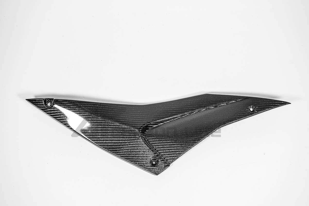 Tank part below right 200g AP Carbon Line Aprilia RSV4/RR/1100 Factory (21-25)