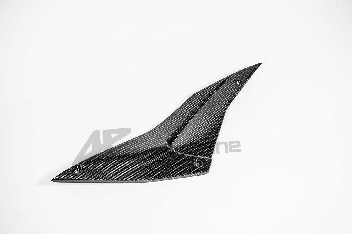 Tank part below right 200g AP Carbon Line Aprilia RSV4/RR/1100 Factory (21-25)