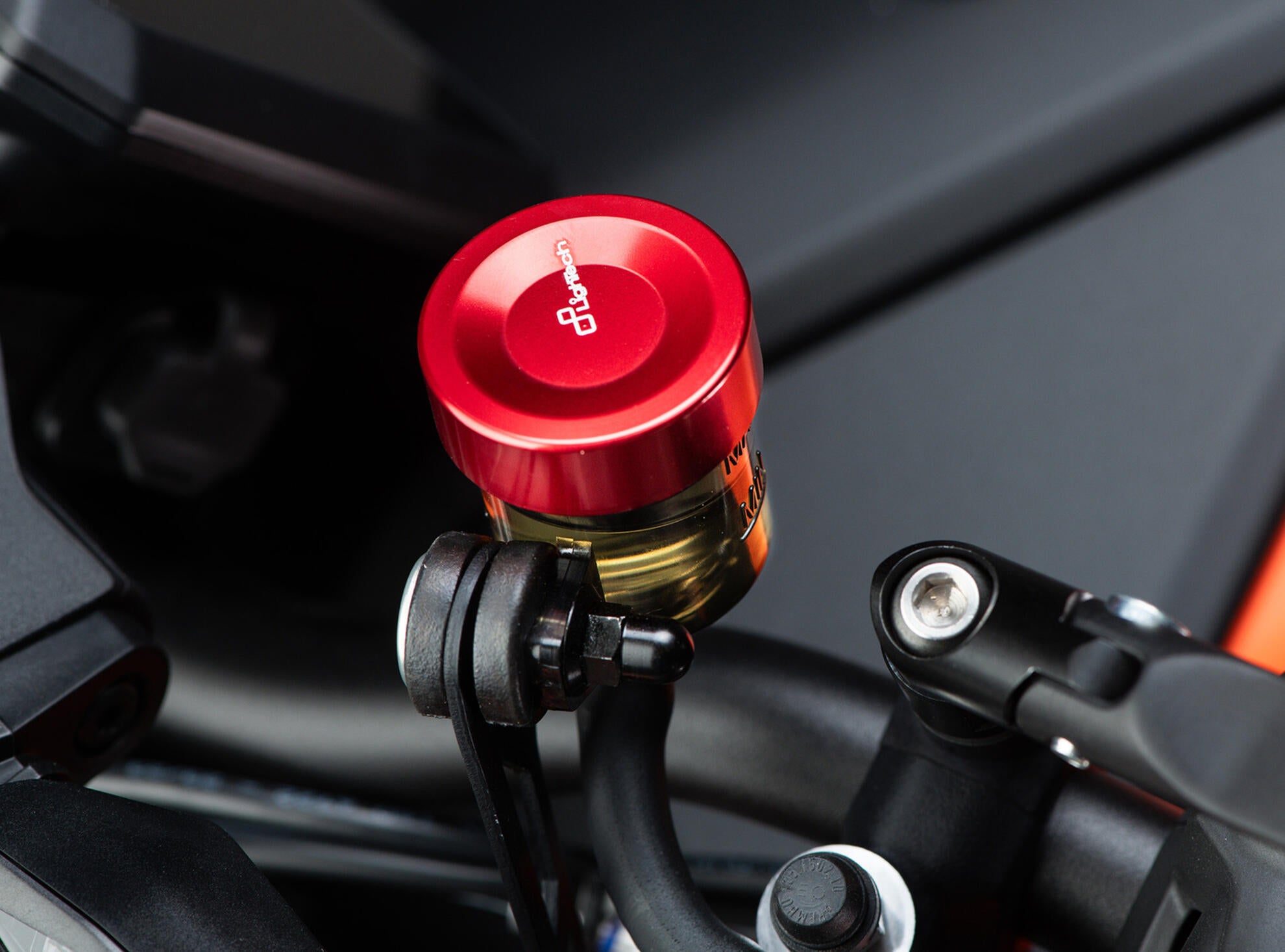 Tapa del contenedor de compensación en la tecnología de luz trasera Ducati Panigale V4/S/R (20-24) FBC27