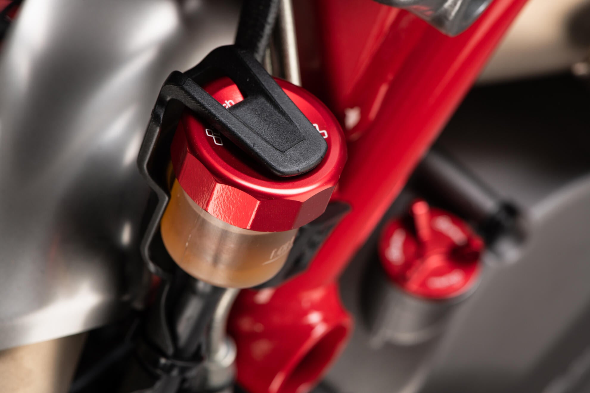 Tapa de contenedores de compensación en la tecnología de luz trasera Ducati Panigale 1199/S/R (12-17) FFC03