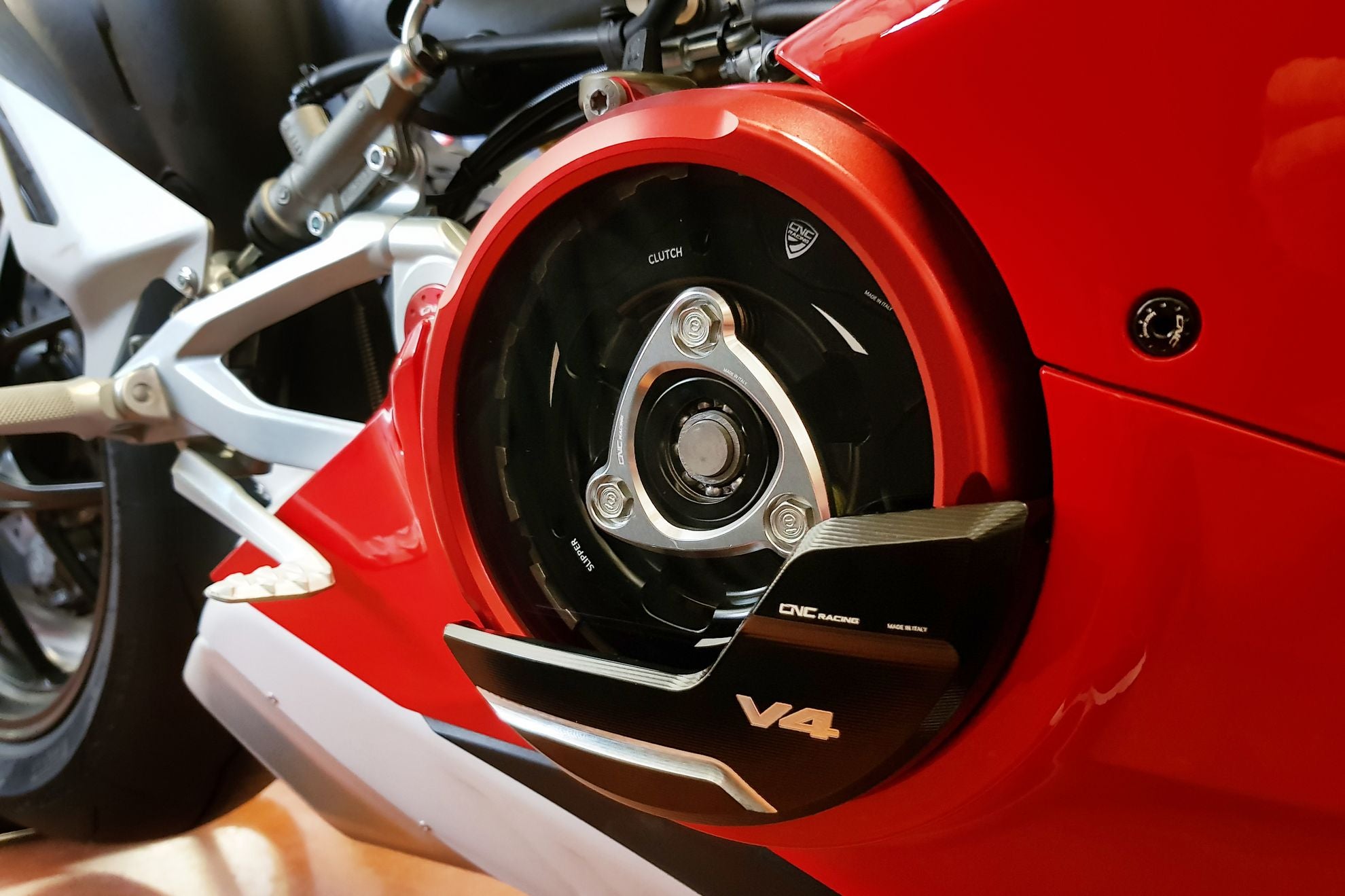 Aluminium Kupplung Protektor Schutzabdeckung CNC Racing Ducati Panigale V4/S (2025) PR310