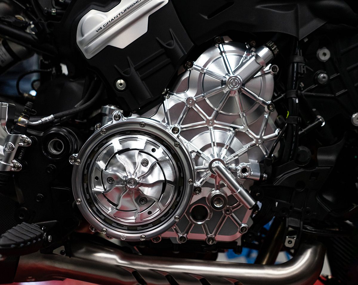 Motor de aluminio alojamiento a la derecha con tornillos de titanio Motocorse Ducati Panigale V4/S/R (18-24)