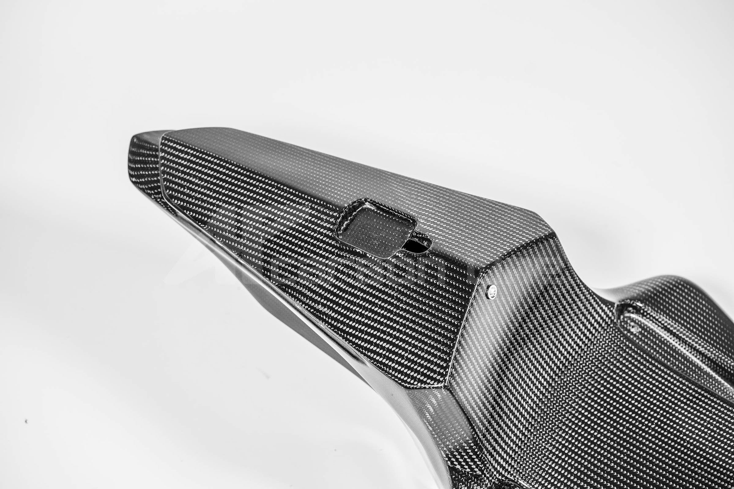 Heckverkleidung 200g AP Carbon Line Yamaha YZF-R1/M RN65 (20-25)