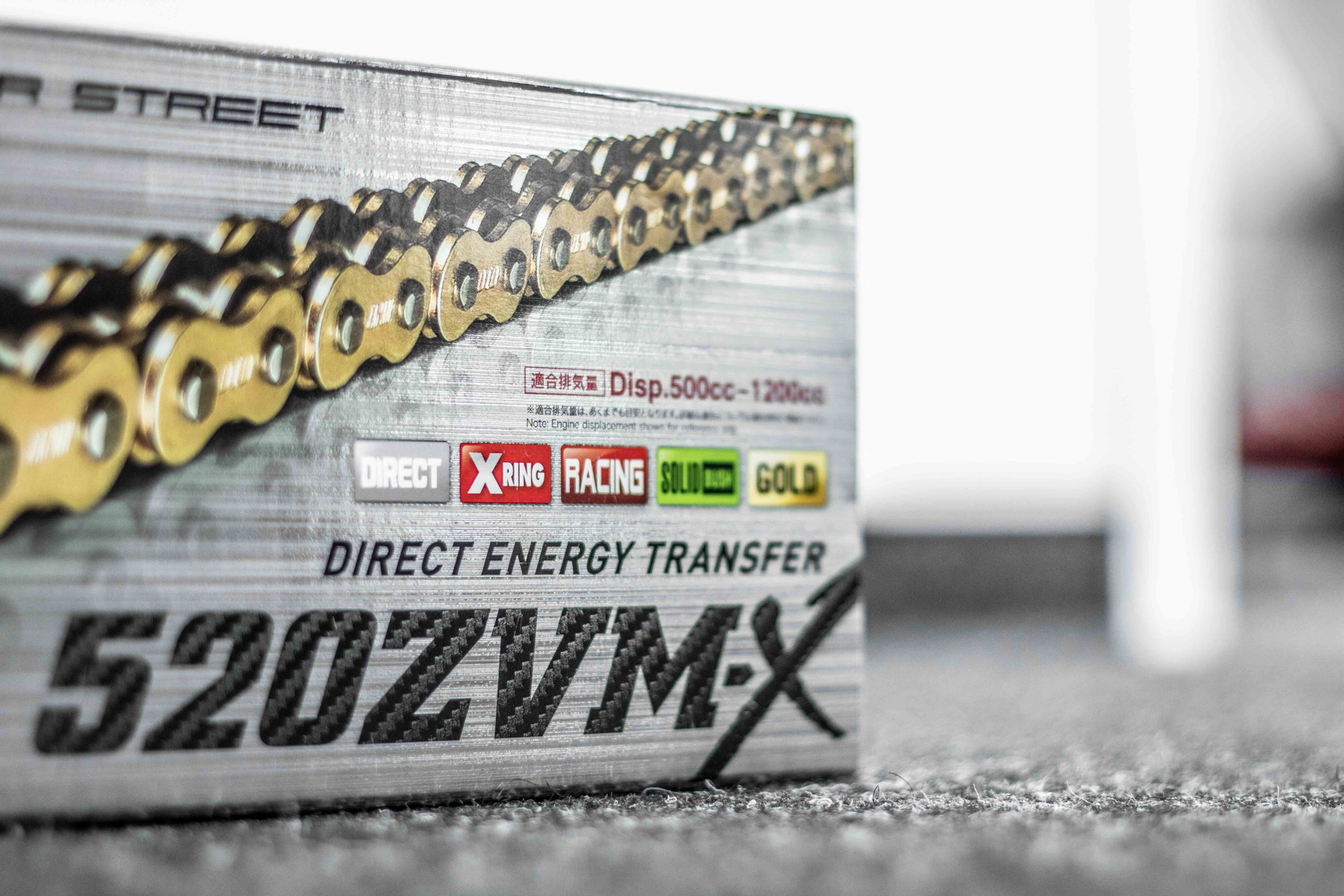 D.I.D 520ZVM-X X-ring chain 520 G&G open with rivet lock – 100 to 132 links