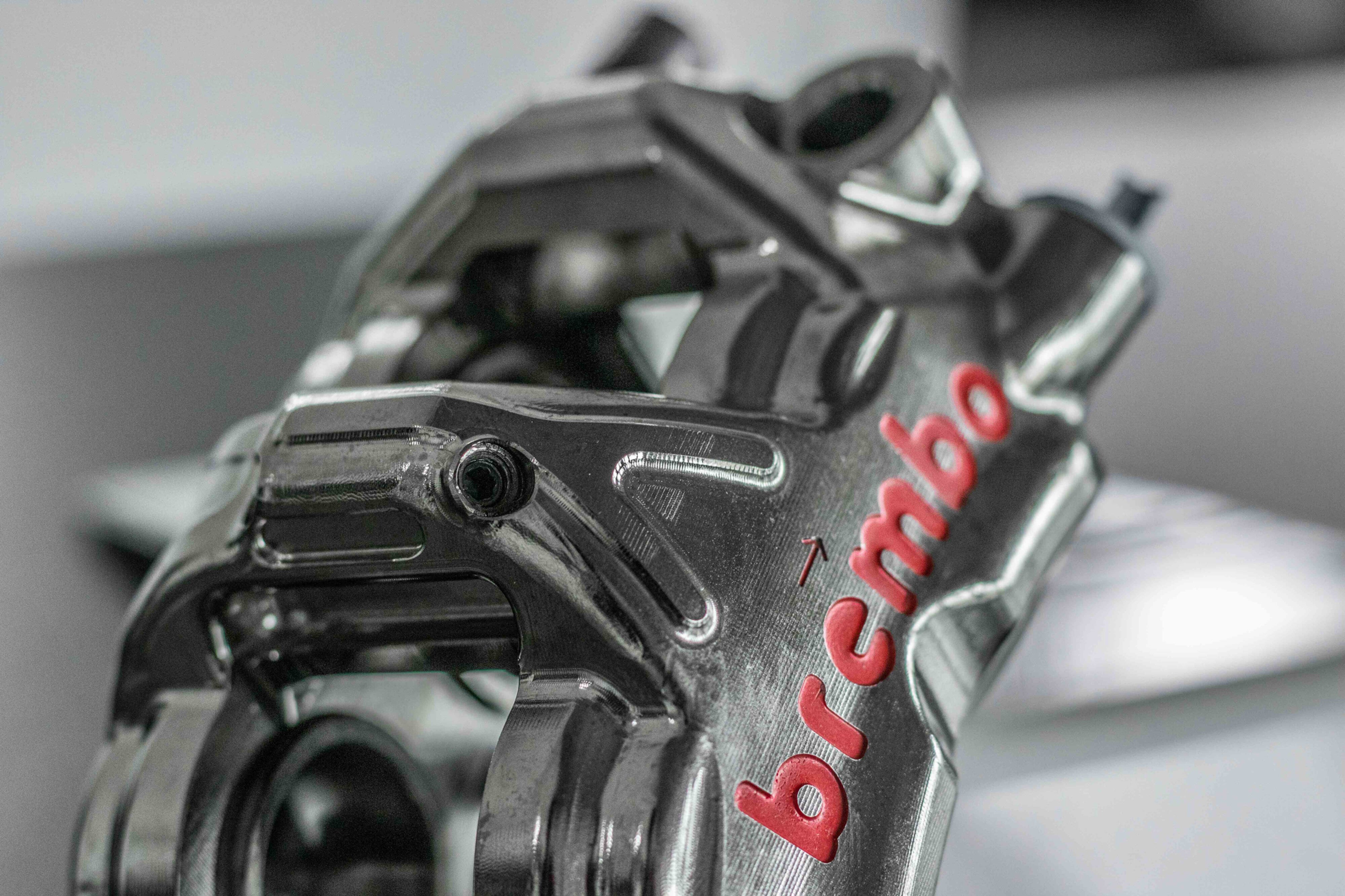 Brembo Racing GP4-PR Monoblock Brake Zongs on the right 108mm XB6E511