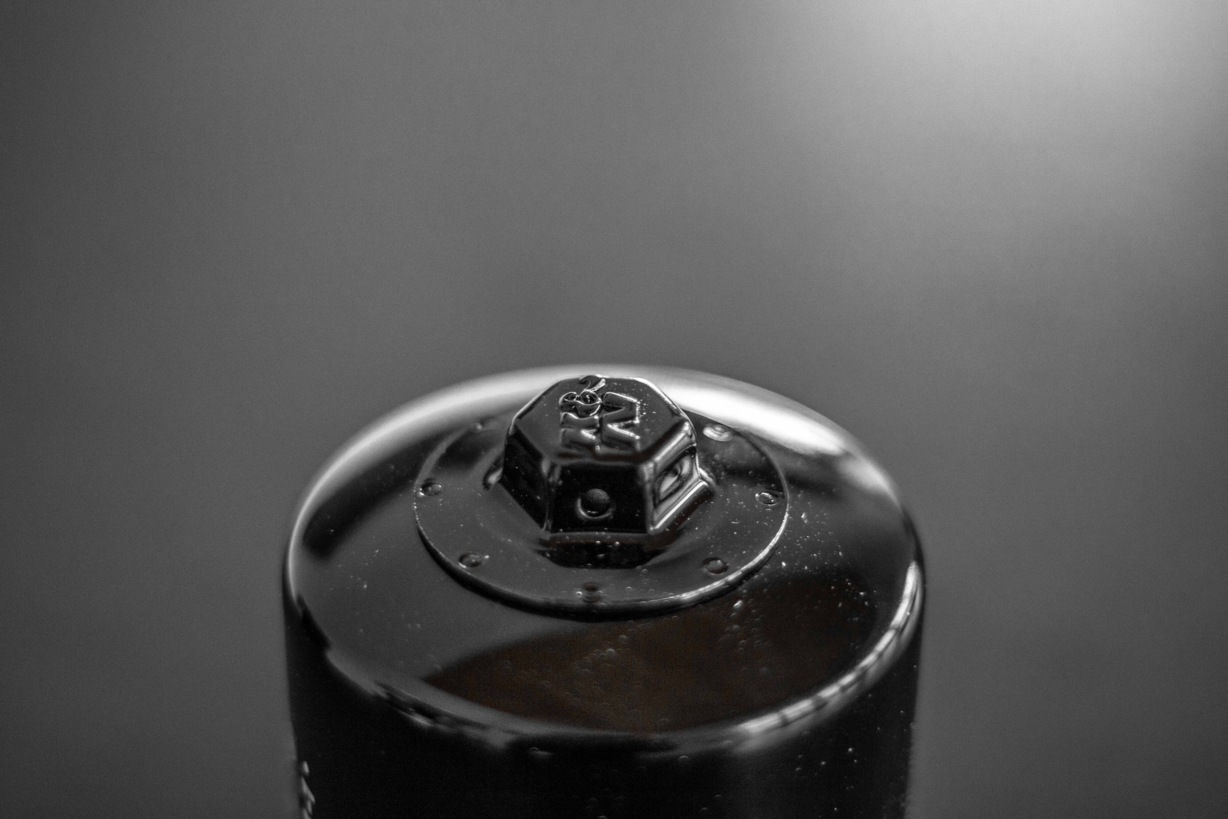 K&N Racing oil filter for Kawasaki ZX-10 R/RR (06-25) KN-303