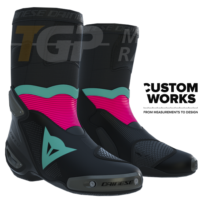 Dainese Axial 2 Air Racing und Straßen Motorradstiefel Herren | Schwarz / Fuxia / Sardinia Sea Blue | Custom Works