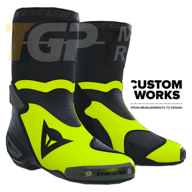 Bottes de moto de course et route Dainese Axial 2 | Homme | Noir / Fluo jaune | Custom Works 