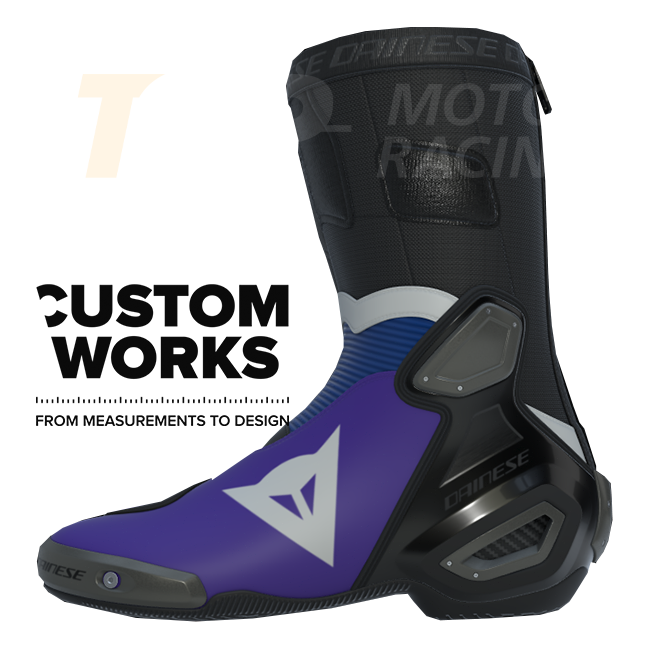 Dainese Axial 2 Racing e botas de motociclo de estrada Prima Pramac Yamaha MotoGP Replica | Homem | Roxo / Azul Yamaha / Branco | Custom Works 
