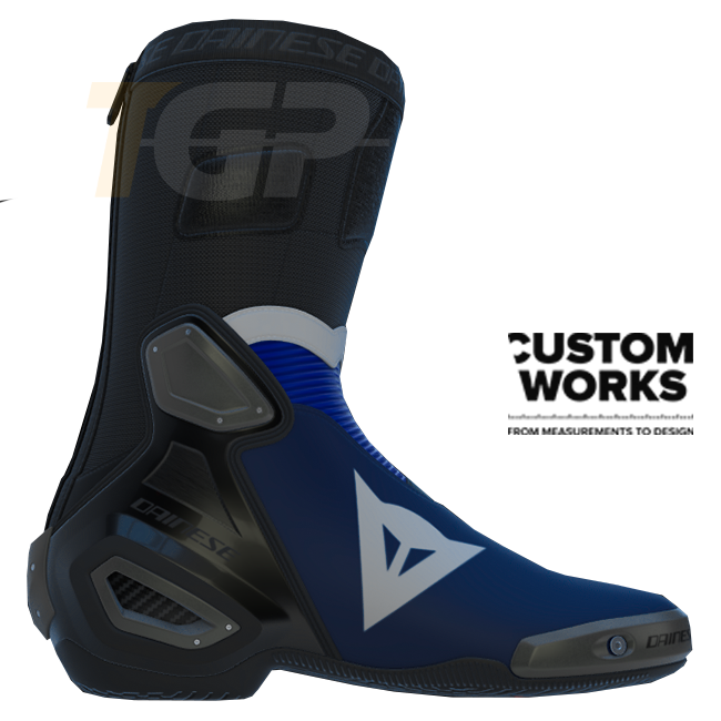 Dainese Axial 2 Racing und Straßen Motorradstiefel Prima Pramac Yamaha MotoGP Replica | Herren | Lila / Yamaha Blau / Weiß | Custom Works