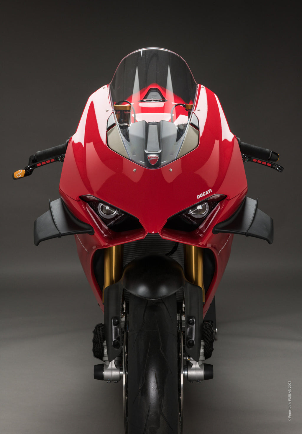 Winglets Set Carbon LighTech Ducati Panigale V4/S/R (19-21) CARD0815