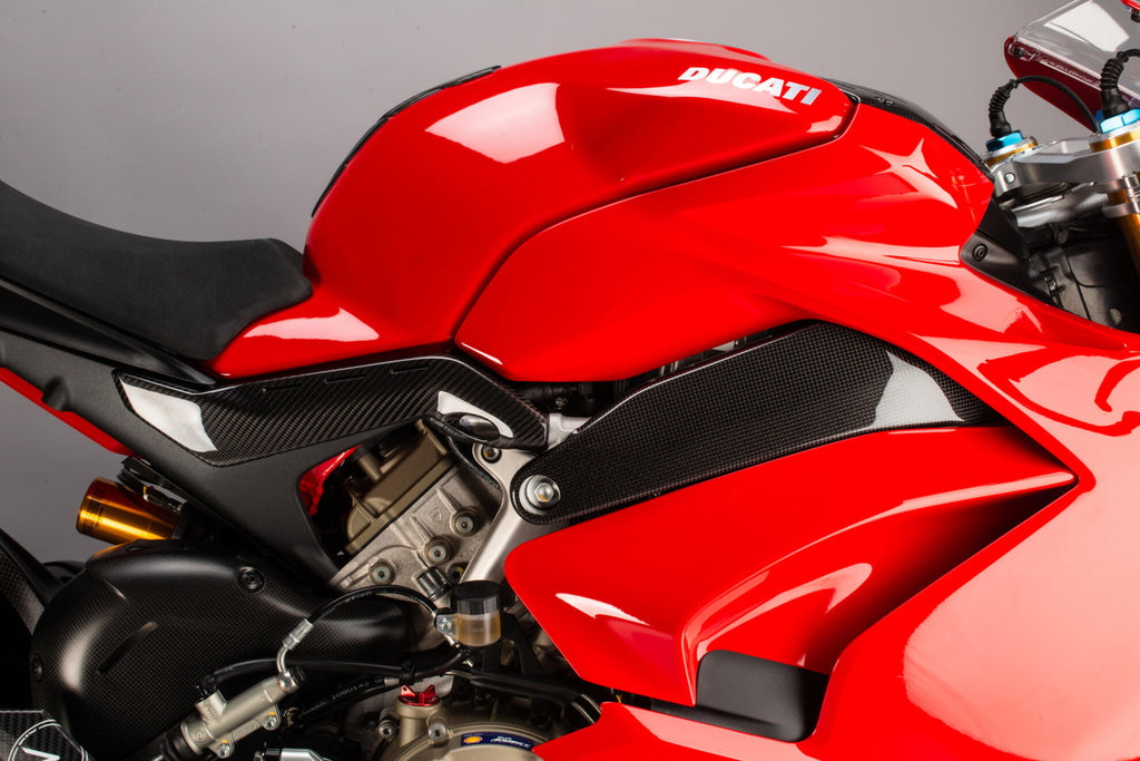 การป้องกันรถถังด้านล่าง Carbon Lightech Ducati Panigale V4/S/R (18-23)