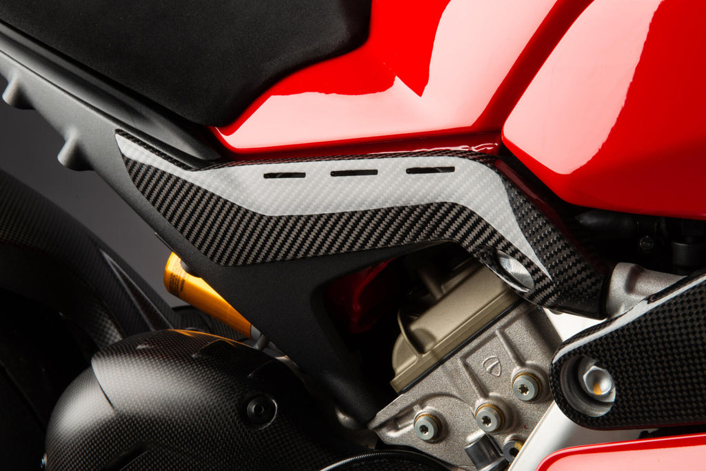 การป้องกันรถถังด้านล่าง Carbon Lightech Ducati Panigale V4/S/R (18-23)
