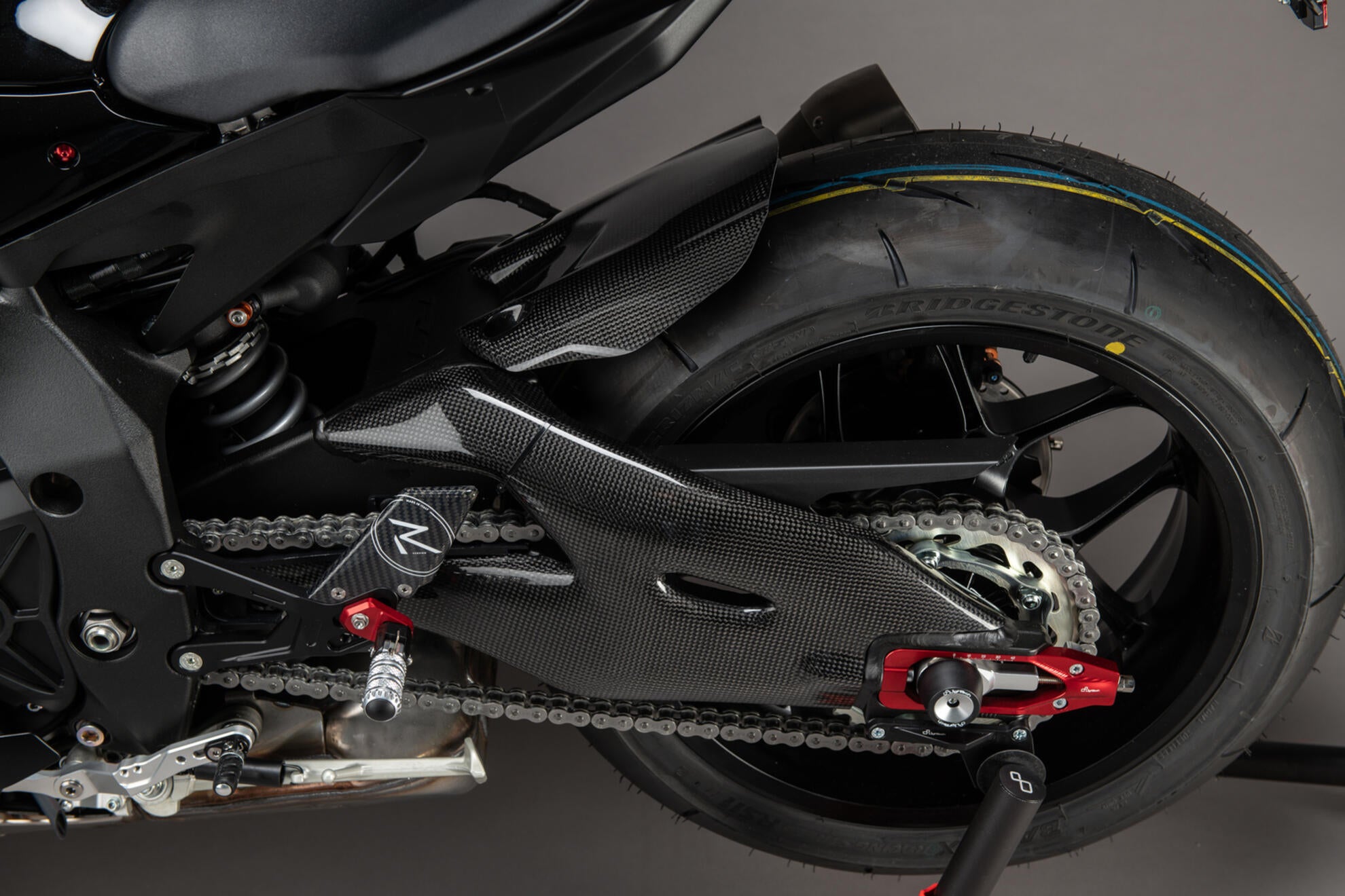 Garde-boue arrière en carbone LighTech Yamaha YZF-R1/M RN32, RN49 & RN65 (15-25) CARY5020 