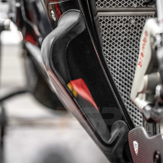 Conjunto de Sidepods de Canto Lavatex AP Carbon Line Ducati Panigale V4/S/R (25-26) 