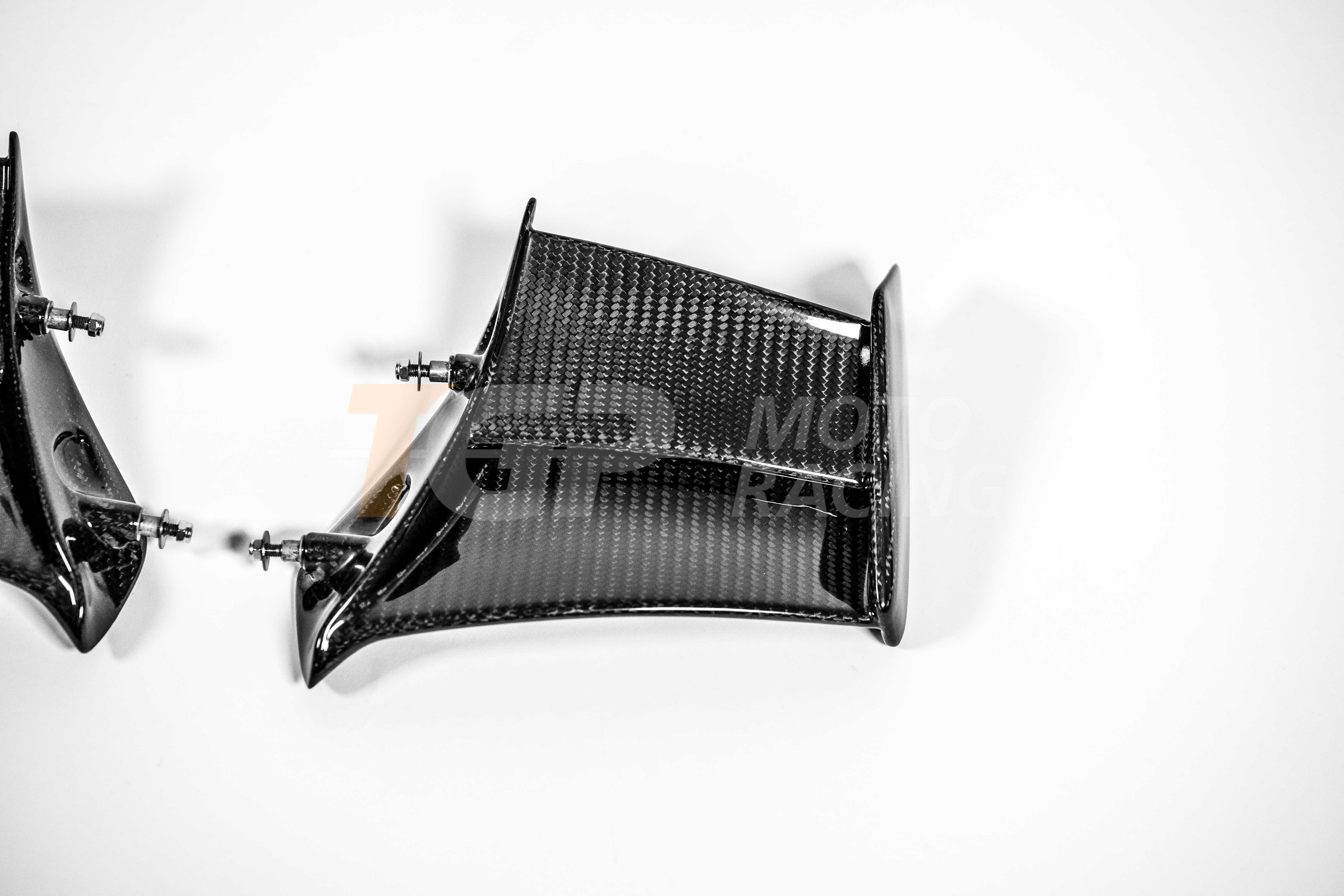 Ailerons 200 g Carbone AP Carbon Line Ducati Panigale V4 R (2026) 