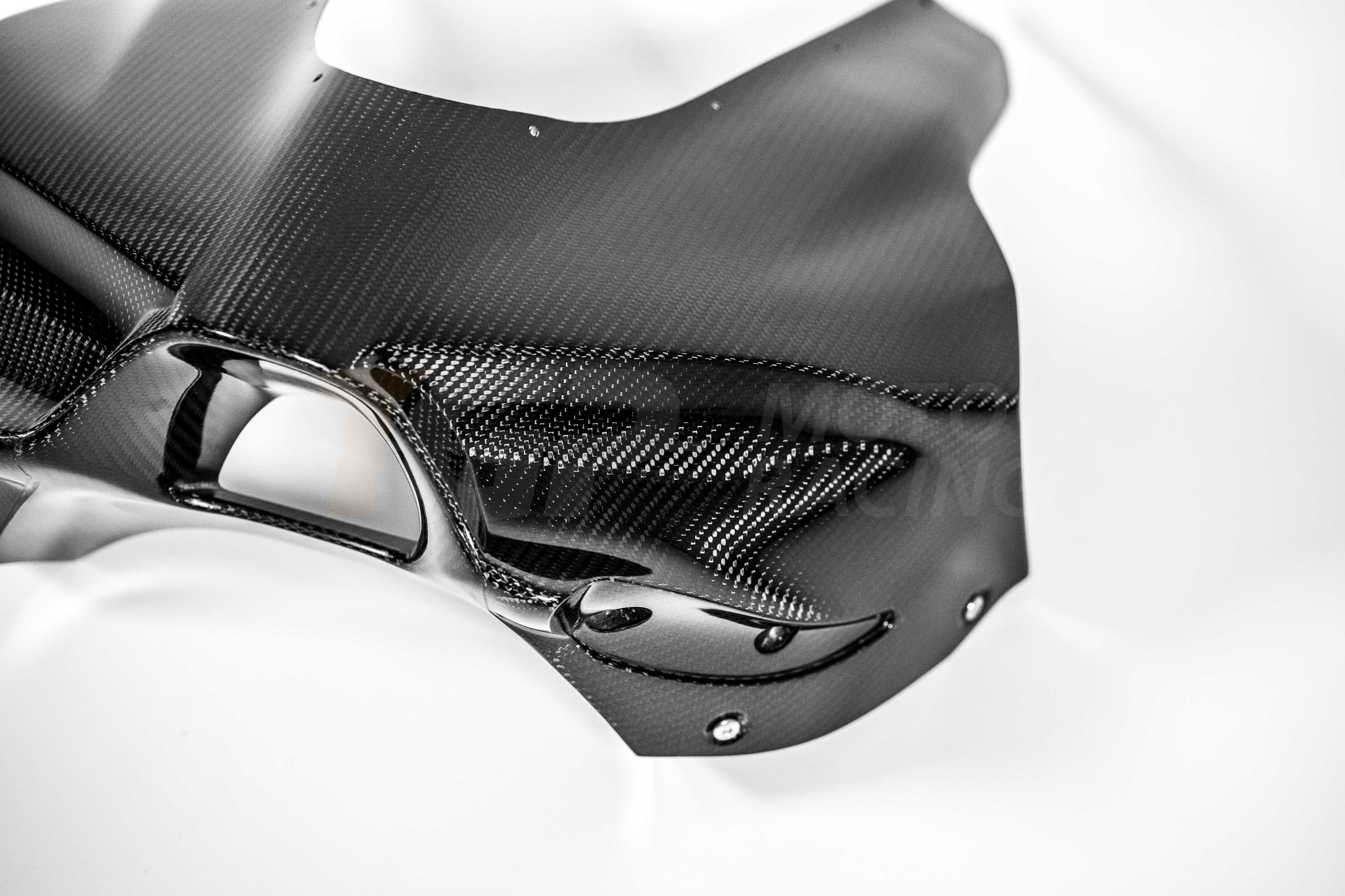 Carenado delantero 200 g de carbono AP Carbon Line para Ducati Panigale V4 R (2026) 