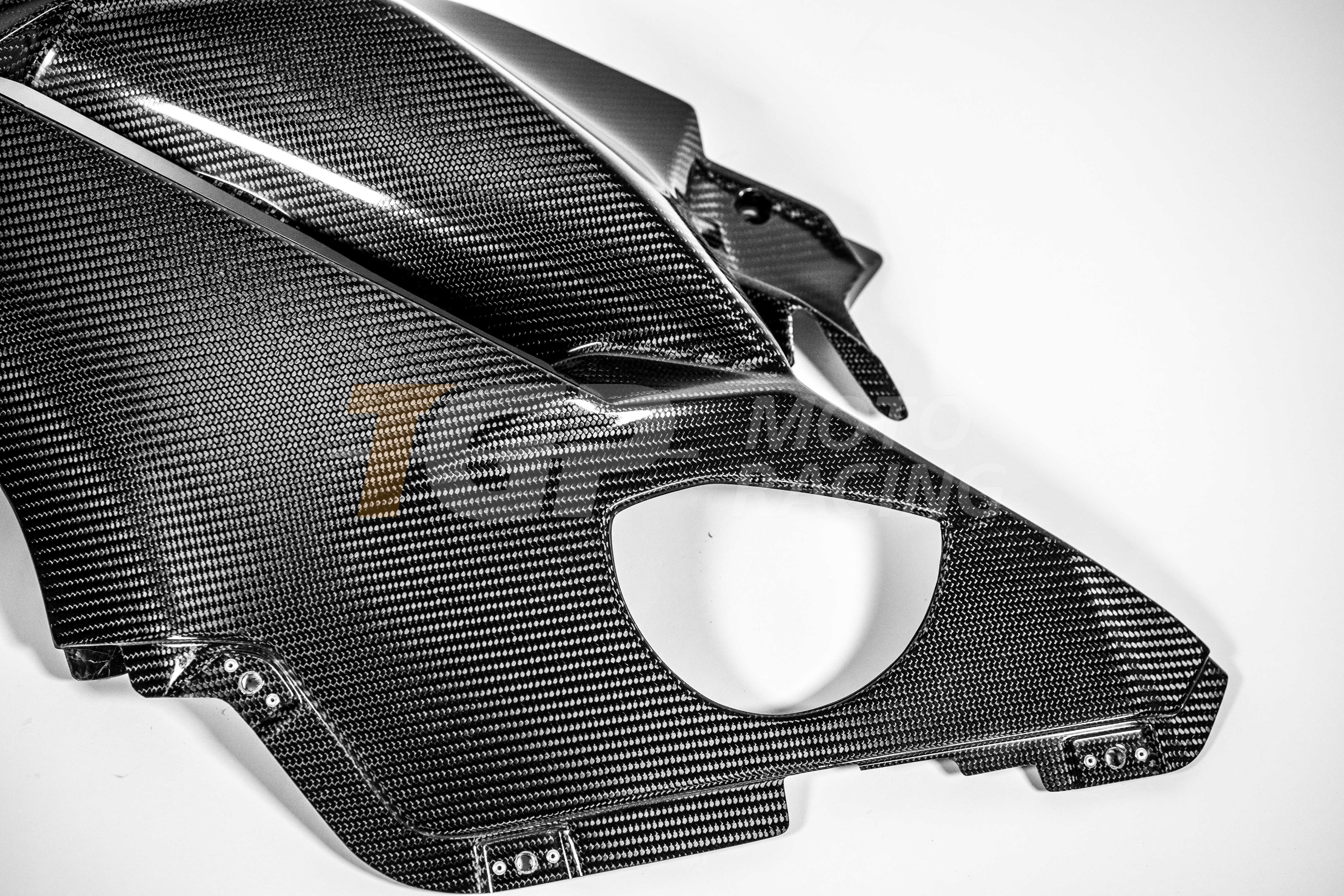 Left side panel 200g carbon AP Carbon Line for Ducati Panigale V4 R (2026) 