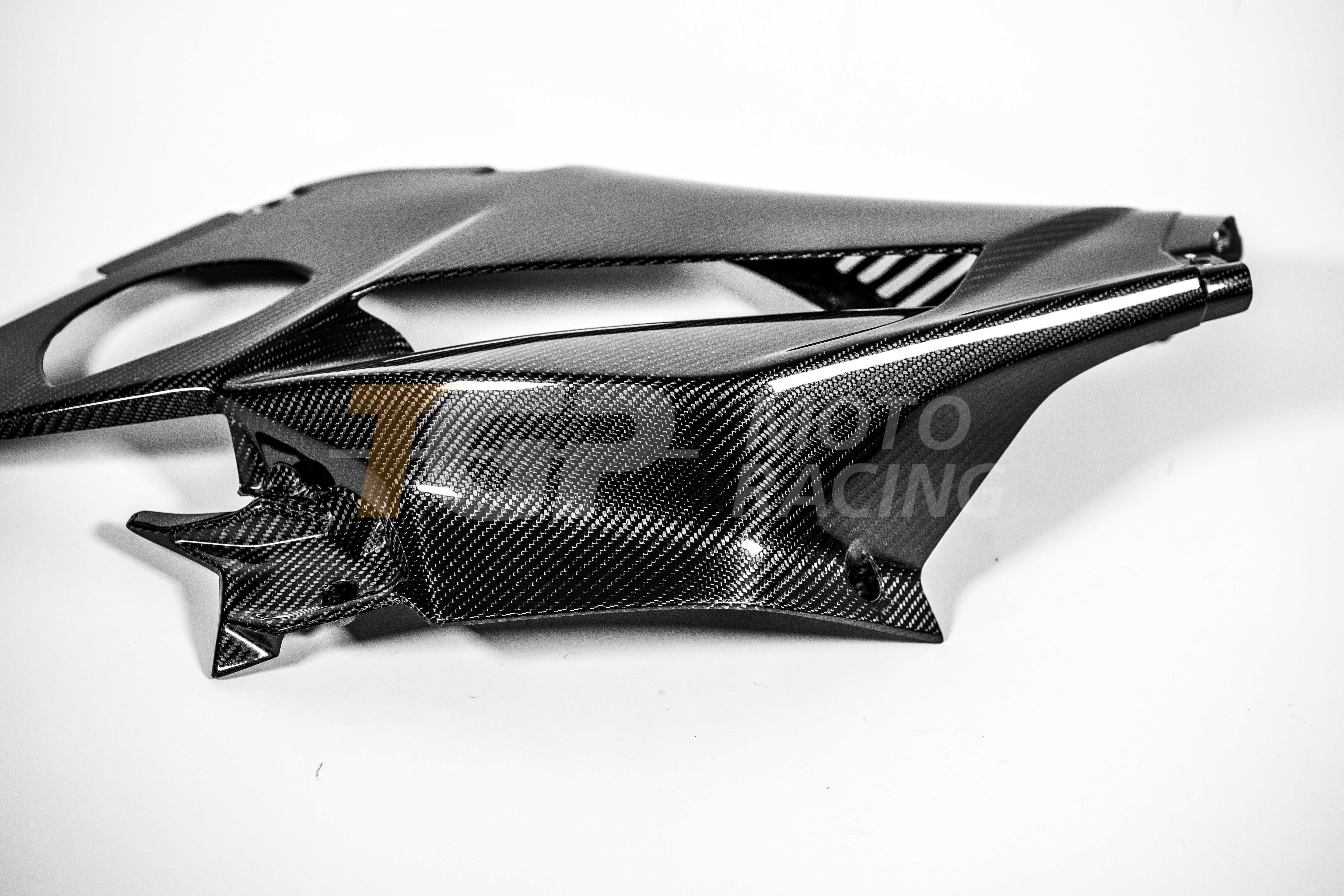Left side panel 200g carbon AP Carbon Line for Ducati Panigale V4 R (2026) 