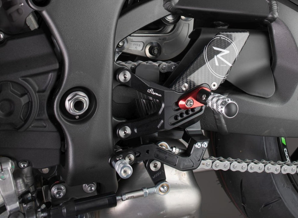 ระบบที่วางเท้า R Lightech Kawasaki ZX-10 R/RR (21-25) FTRKA011R