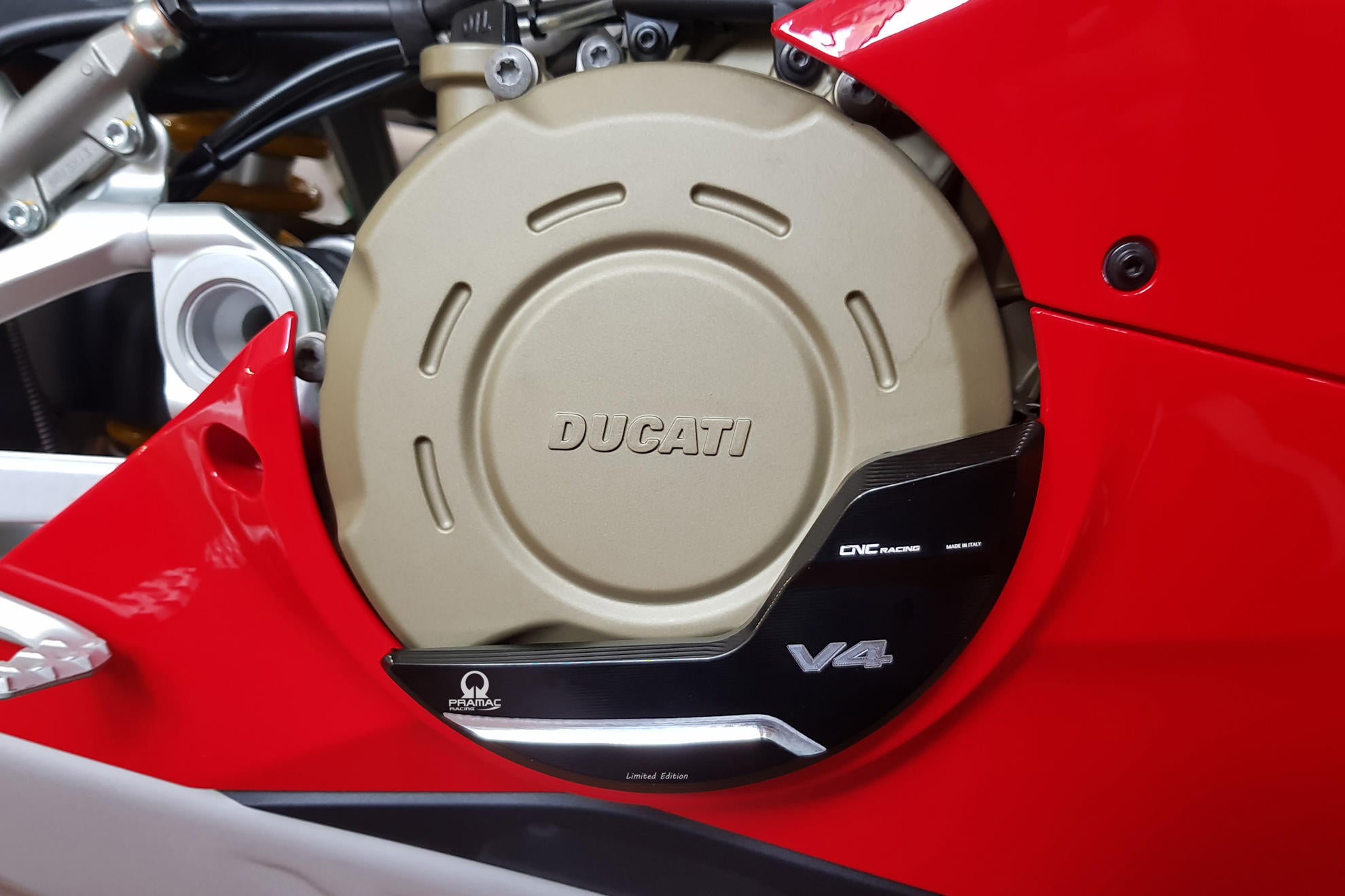 Protetor de embreagem em alumínio capa de proteção Pramac Racing Edição Limitada CNC Racing Ducati Panigale V4/S (2025) PR310BPR 