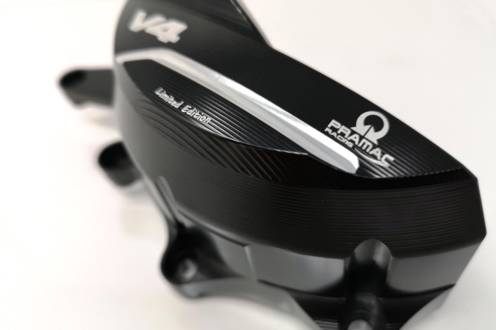 Aluminium Lichtmaschinen Protektor Schutzabdeckung Pramac Racing Limited Edition CNC Racing Ducati Panigale V4/S/R (25-26) PR311BPR