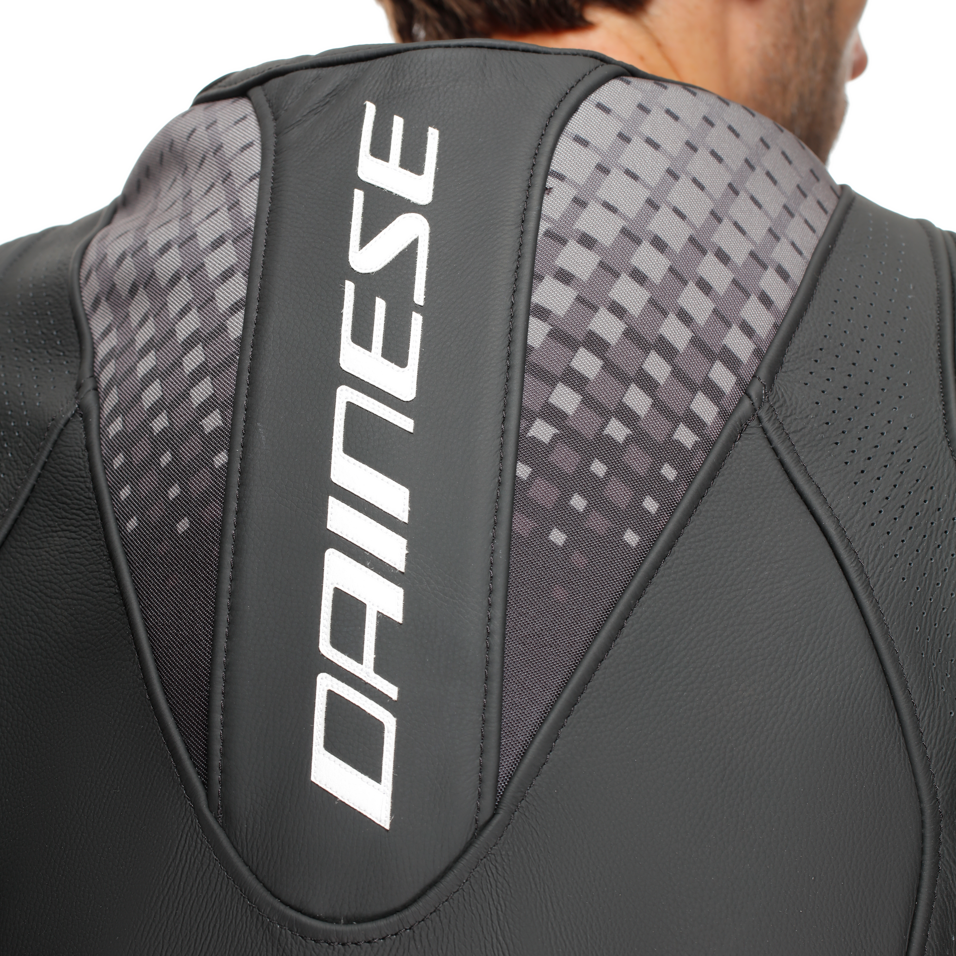 Dainese Laguna Seca 6 Mono de cuero – Traje de competición perforado | Hombre | Negro/Blanco 