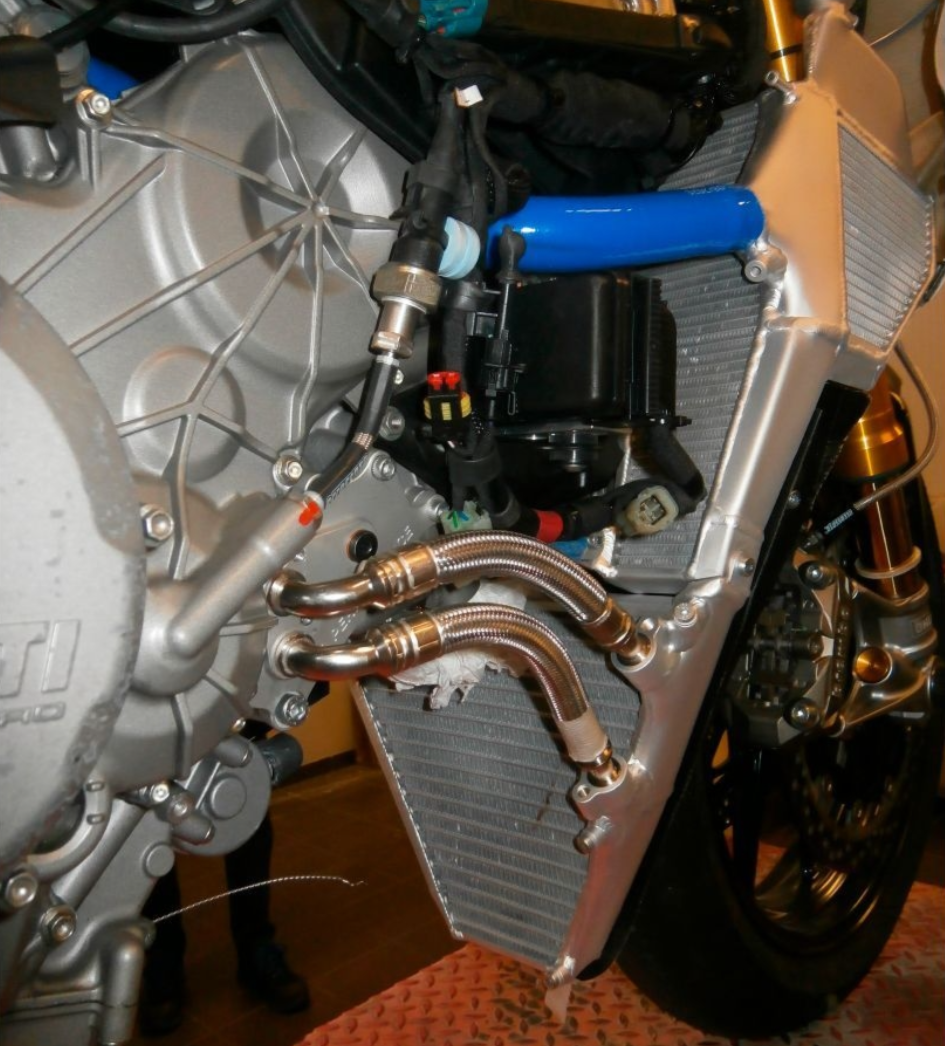 H2O Performance Water + Oil Cooler EVO Kit Ducati Panigale V2 955 (20-24) 