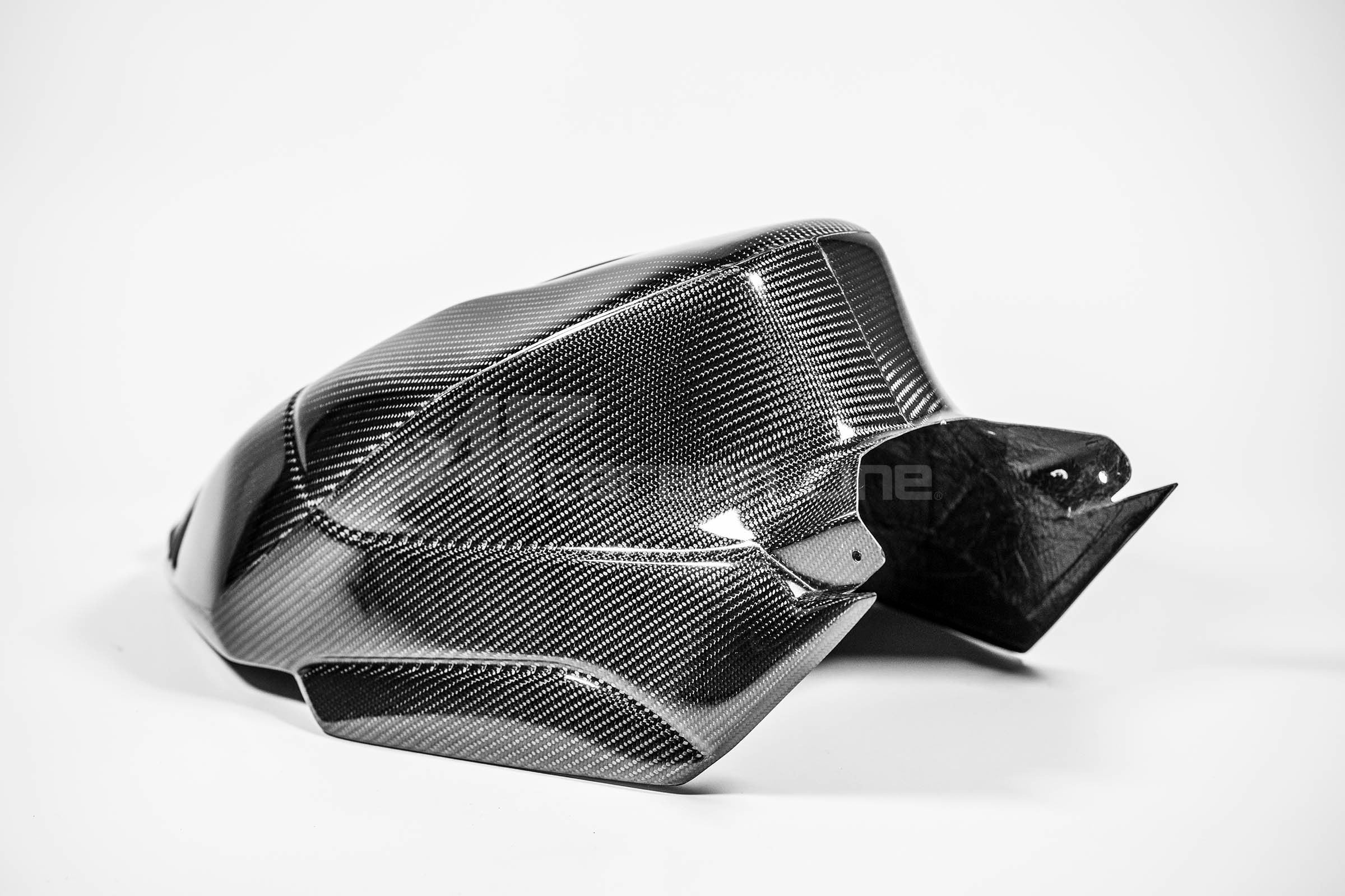 SBK Capot de réservoir 200g AP Carbon Line Honda CBR 1000 RR-R SC82 (20-23) 